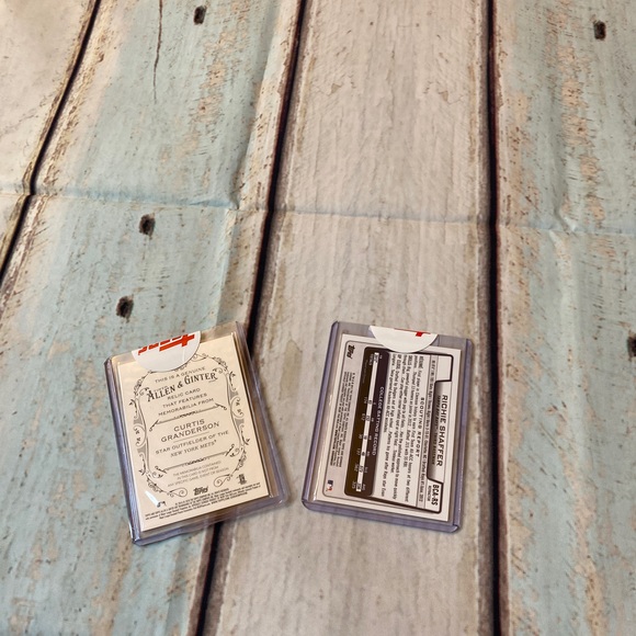 Baseball cards - Picture 2 of 6